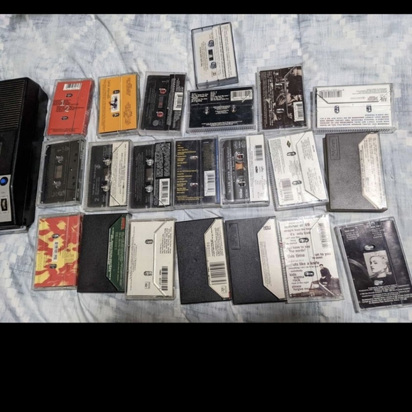 Viking Cassette Recorder and 21 Cassette Tapes - Picture 2 of 3